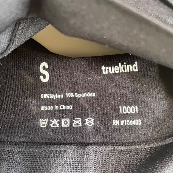 Truekind® Everyday Essential Throw-on Wireless Bra Black Sz SM 10001 - Picture 5 of 6